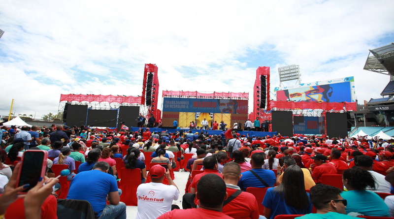 VTVcanal8's tweet photo. Crearán progresivamente Sistema de Salud Familiar Digital para trabajadores

#VenezuelaObrera

https://t.co/bU5Ou4GDe3 https://t.co/FwzL9oAM7x