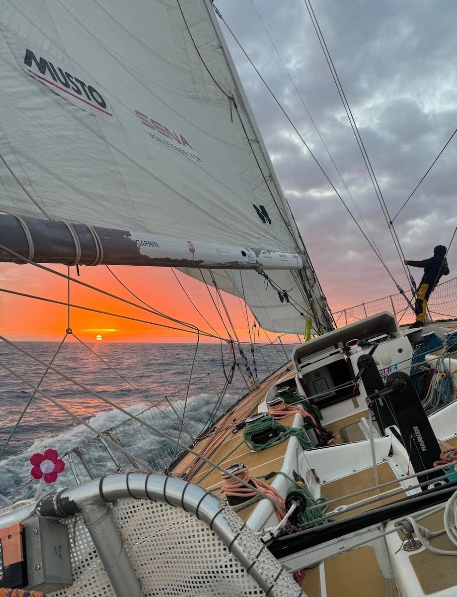 ella_hebron's tweet photo. Now in Oban. Only 6 days #sailing left after nearly a year #circumnavigating #MixedEmotions https://t.co/qBW1Xy34Xi