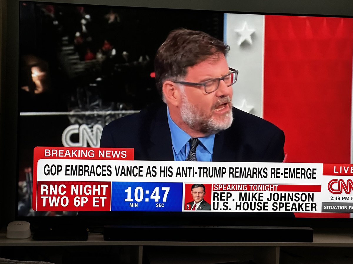 .<a href="/Letterman/">David Letterman</a> It’s great to see that Gerard Mulligan is still in the business.  #letterman #television #lookalikes