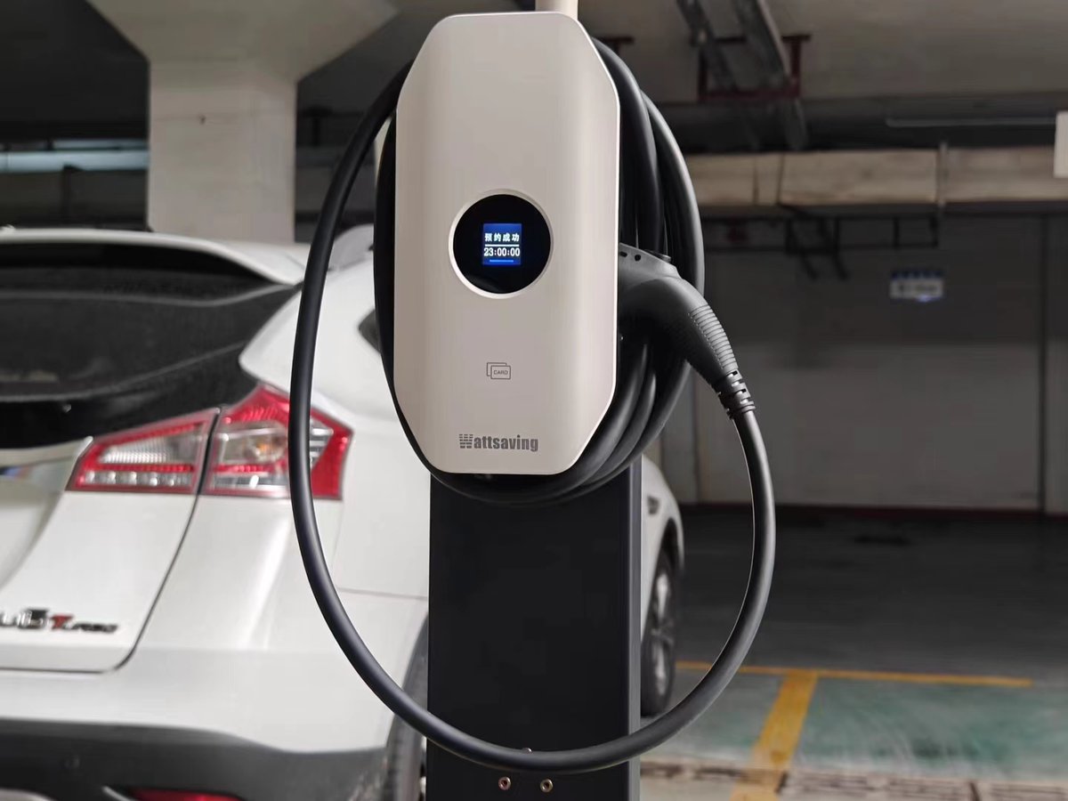 wattsaving's tweet photo. Wattsaving EV charger for BMW ix3  #evcharger #DCcharger #electriccarcharger https://t.co/oSbt9fvUd3