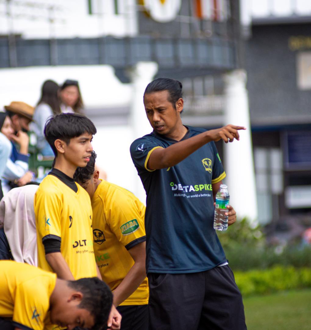 ShazwanWong's tweet photo. Coaching youth as a career ? Lets start with the pay package
PT coach:RM25-RM35 per hour
Senior PT coach:RM40-RM80 per hour
Full time coach -RM2k-RM3k
Senior Coach -RM4k-RM5k
Senior experience coach yg menghampiri TD level RM8k-RM10k
Private session gets u RM100-RM200 per hour https://t.co/ElYI0bvGbD