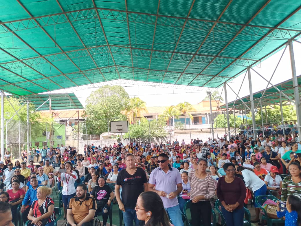 Elías Zurita tweet media