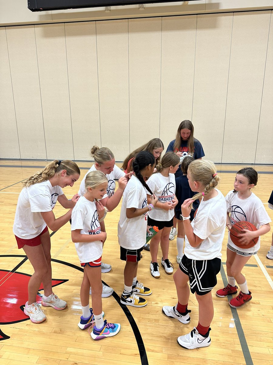 JHawkGBB's tweet photo. Great work this week girls! 

Go J-Hawks! 💙🏀❤️ https://t.co/PWNvsnz9I7