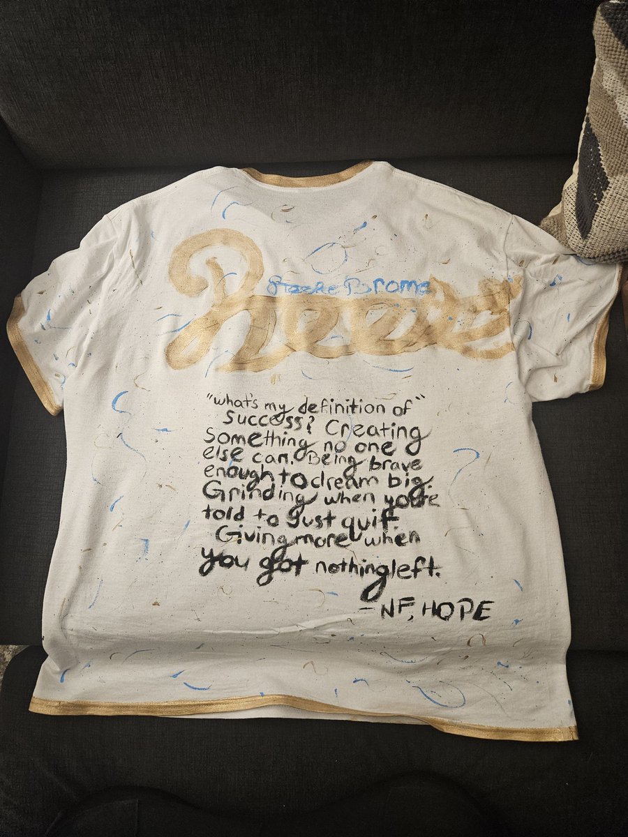 y0ur_l0verb0y's tweet photo. Me realizing I still haven't posted this year's NF concert shirt π«£. I made another custom Nf shirt just like last year for @nfrealmusic concert in Hershey PA!! #nfhopetour #hopetour2024 #nfrealmusic https://t.co/gDIXTET4FB