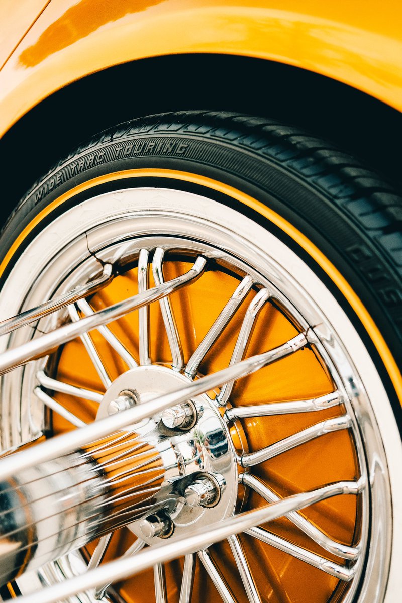 lemon pepper wings and a freeze cup.