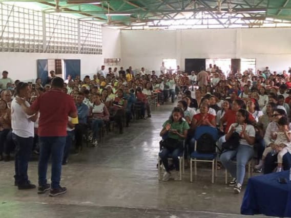 Elías Zurita tweet media