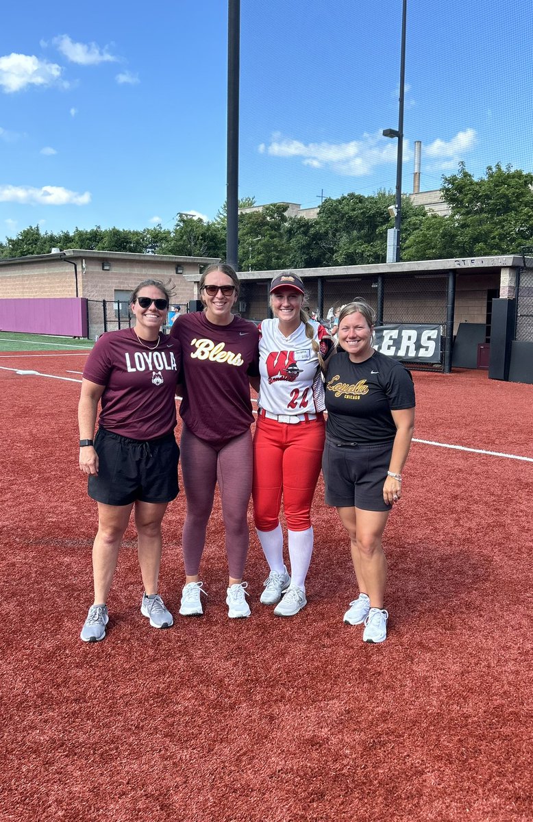 Thank you <a href="/LUCCoachAbbott/">Alicia Abbott</a>, <a href="/kileyjones00/">Kiley Jones</a>, <a href="/CoachWoo24/">Alaynie Woollard</a> and <a href="/RamblersSB/">Loyola Softball</a> for hosting a great camp today. I enjoyed meeting some
players and seeing your beautiful campus, as well as learning some new drills to help me better my game!