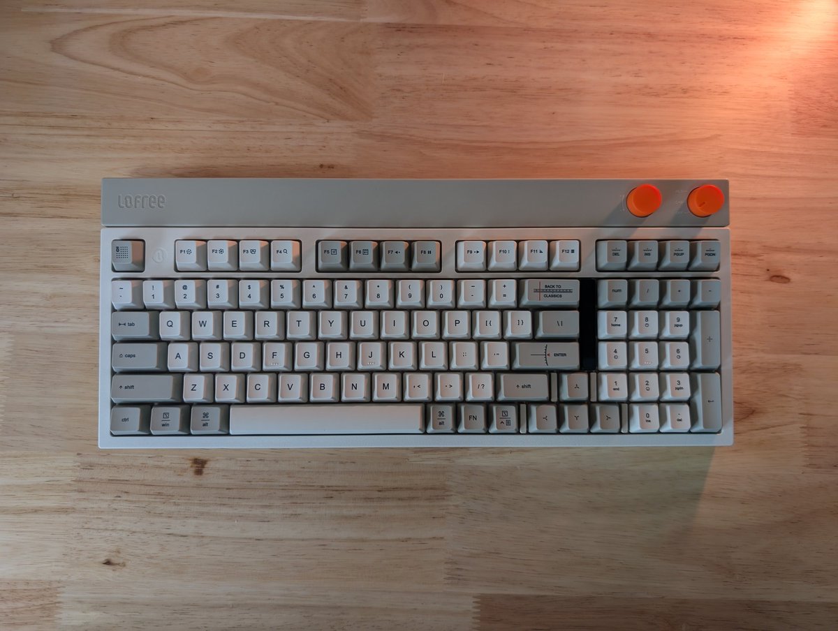 翁（おきな） tweet media