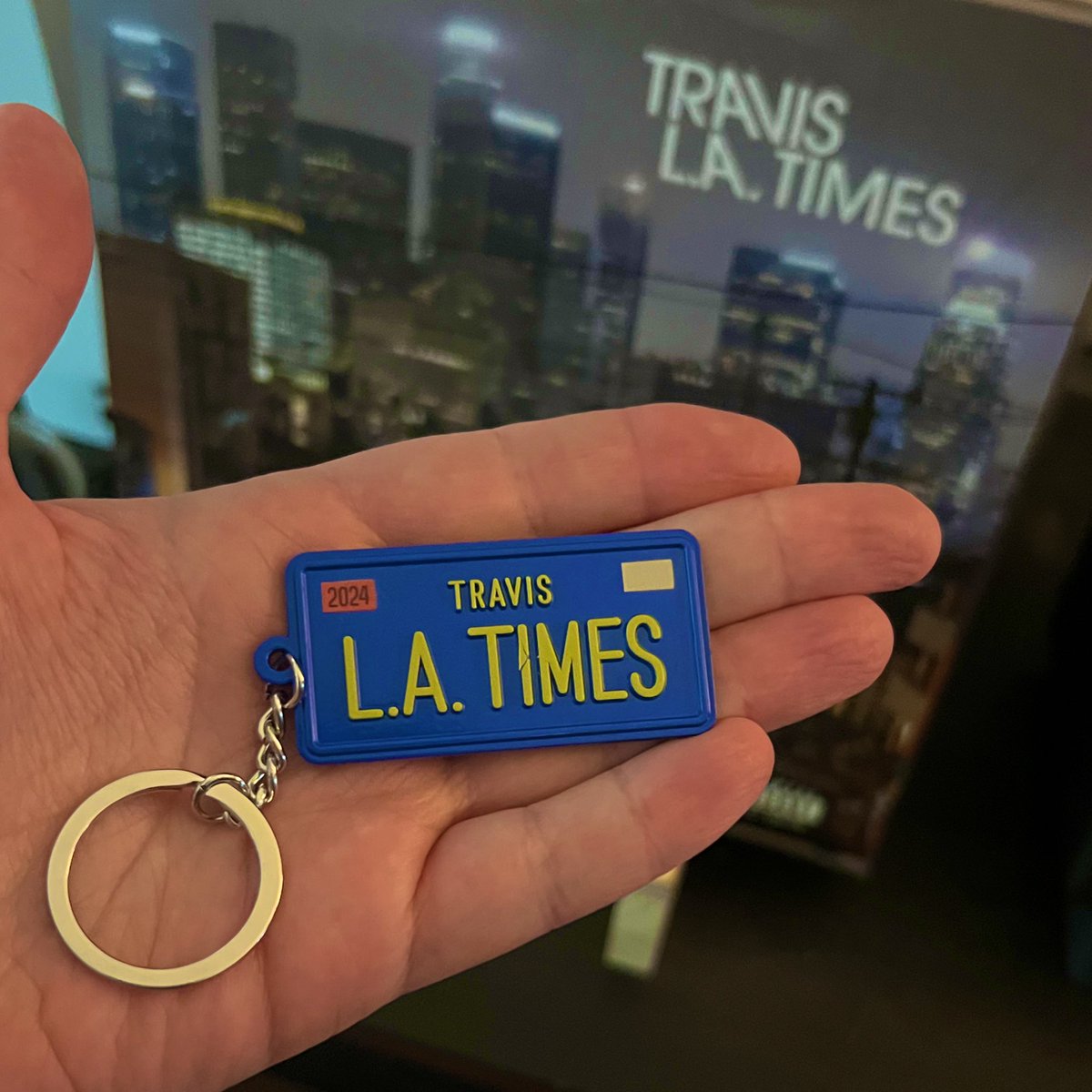 daniel_dias's tweet photo. My new @TravisBand album, “LA Times,” just arrived. While these guys are still making music, I still secretly believe all will be well.
Here’s the record and the keychain that came with. See you guys in January (LA times, indeed!). #travis #travisband #latimes @franhealy https://t.co/Sx4QqqsteW