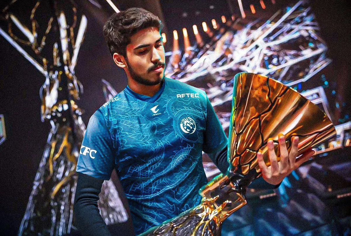 currydtx's tweet photo. my goat i love you man, these playoff matches are free win for you 💪💪❤️ @aspaszin https://t.co/IfZR52uniQ