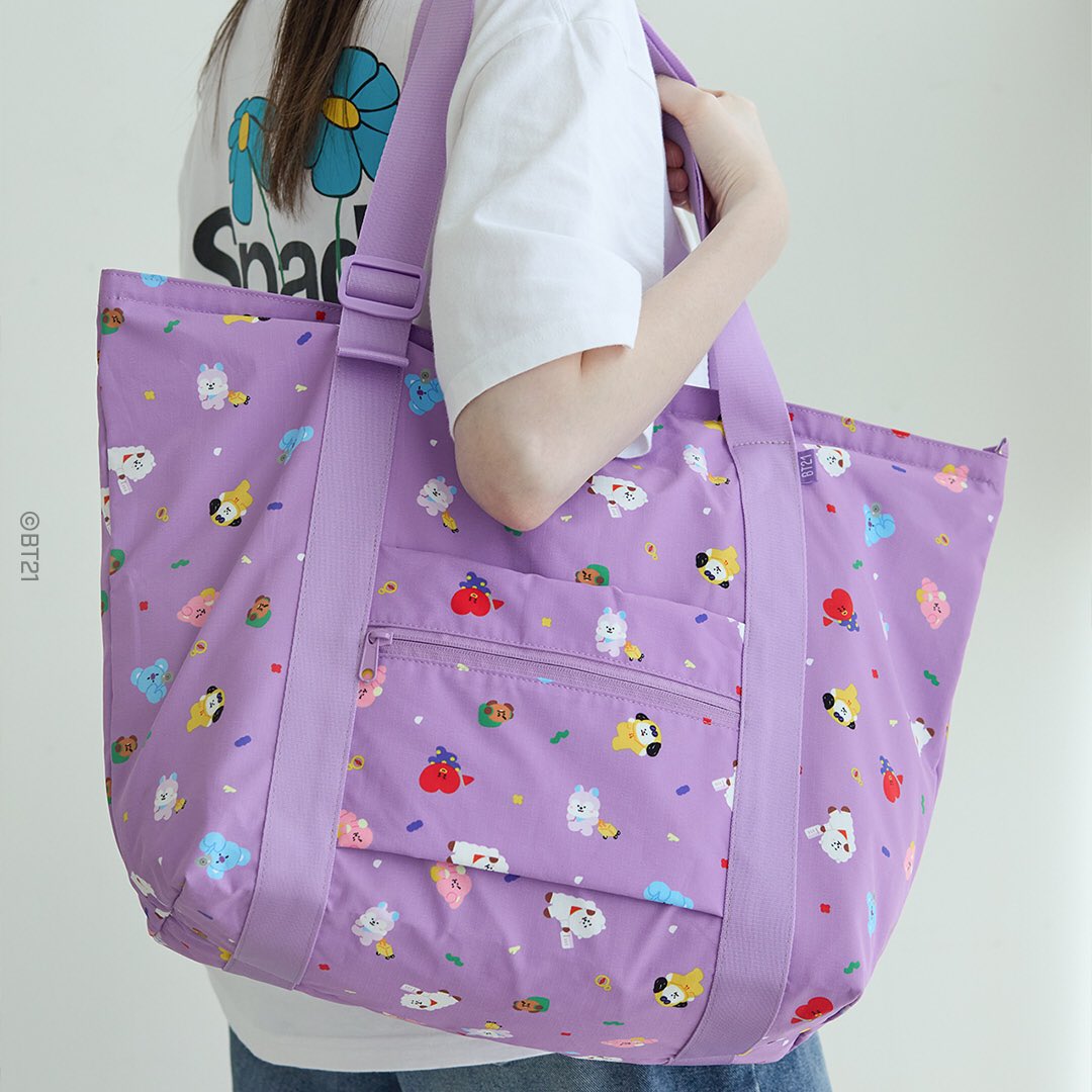 LINEFRIENDSinfo's tweet photo. 어디든지 특별해, 우리가 함께니까⭐️
BT21 2024 TRAVEL BAG EDITION

무계획 즉흥 여행 &amp;
꼼꼼하게 준비한 장거리 여행까지

모두의 취향을 사로잡을
여행 가방 시리즈를 만나보세요!

📍LINE FRIENDS 온오프라인 스토어
🔗 https://t.co/ylyokOnBlG https://t.co/wWr8CYJVph