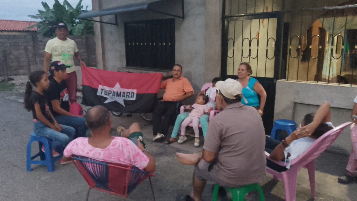 *MRT PEDRAZA*, hoy estuvimos en el Sector Girasoles I, la cual expreso que contáramos con ella. Gracias hermanos.? Y los Tupamaro donde están? ! Apoyando a Nicolás!