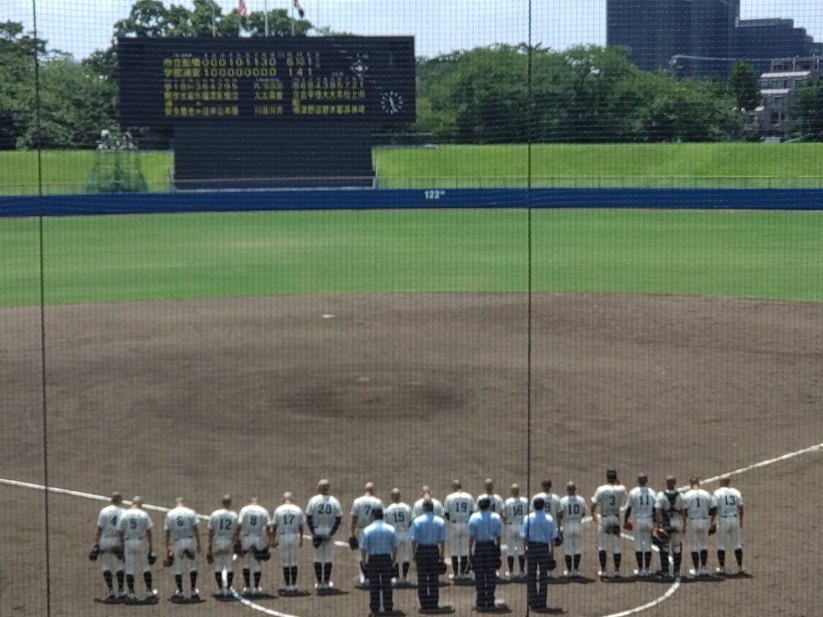 EO8o7e8IkWvbdNF's tweet photo. #市立船橋6  ☓　#東京学館浦安1 
市船の
チアは最高です https://t.co/v3kPfGfh2x