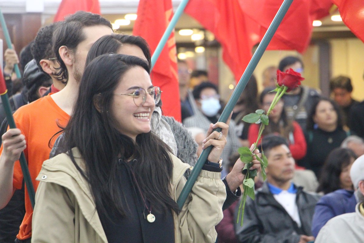 SemanarioVOZ's tweet photo. #EnFotos | Así fue la celebración en Bogotá de los 94 años del Partido Comunista Colombiano.

Sentido homenaje a las camaradas Anita Castellanos, Inés Mujica, Yaneth Corredor, Ezequiel Rodríguez, Antonio Yemail, Alberto Ortiz y al maestro Arlés Herrera (Calarcá).

📸 @oscarsopos https://t.co/WP2SGWhwtl
