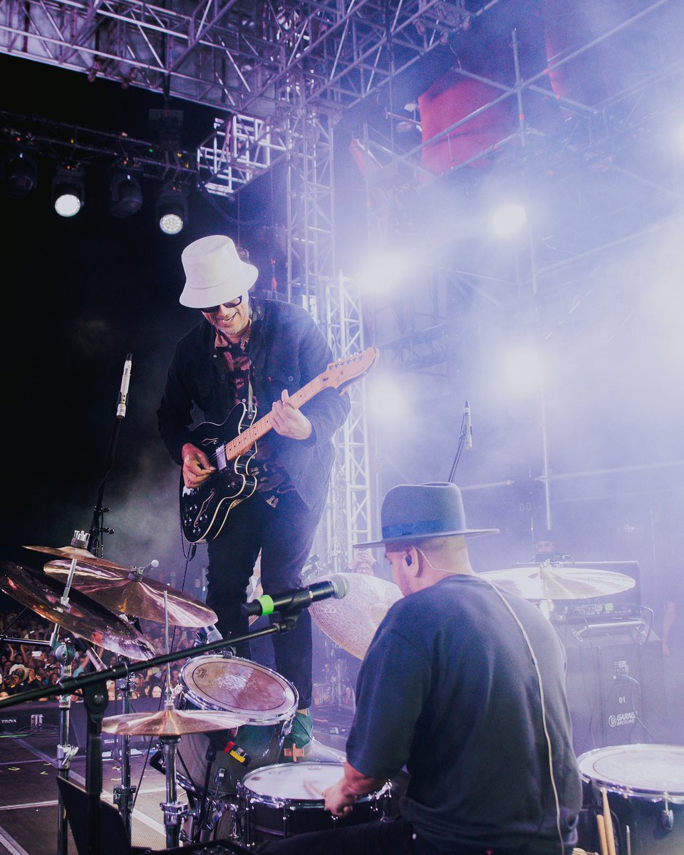Jumbo (@jumbo_mx) on Twitter photo El tour continúa.
Nos vemos el próximo 27 de Julio en Veracruz Summer Fest y el 31 continuamos por USA junto a <a href="/DivisionOficial/">División Minúscula</a>
Boletos disponibles en: linktr.ee/jumbomx
📸: <a href="/underpmx/">UNDERGROUND PEOPLE</a>
#Jumbo25 El tour continúa.
Nos vemos el próximo 27 de Julio en Veracruz Summer Fest y el 31 continuamos por USA junto a <a href="/DivisionOficial/">División Minúscula</a>
Boletos disponibles en: linktr.ee/jumbomx
📸: <a href="/underpmx/">UNDERGROUND PEOPLE</a>
#Jumbo25