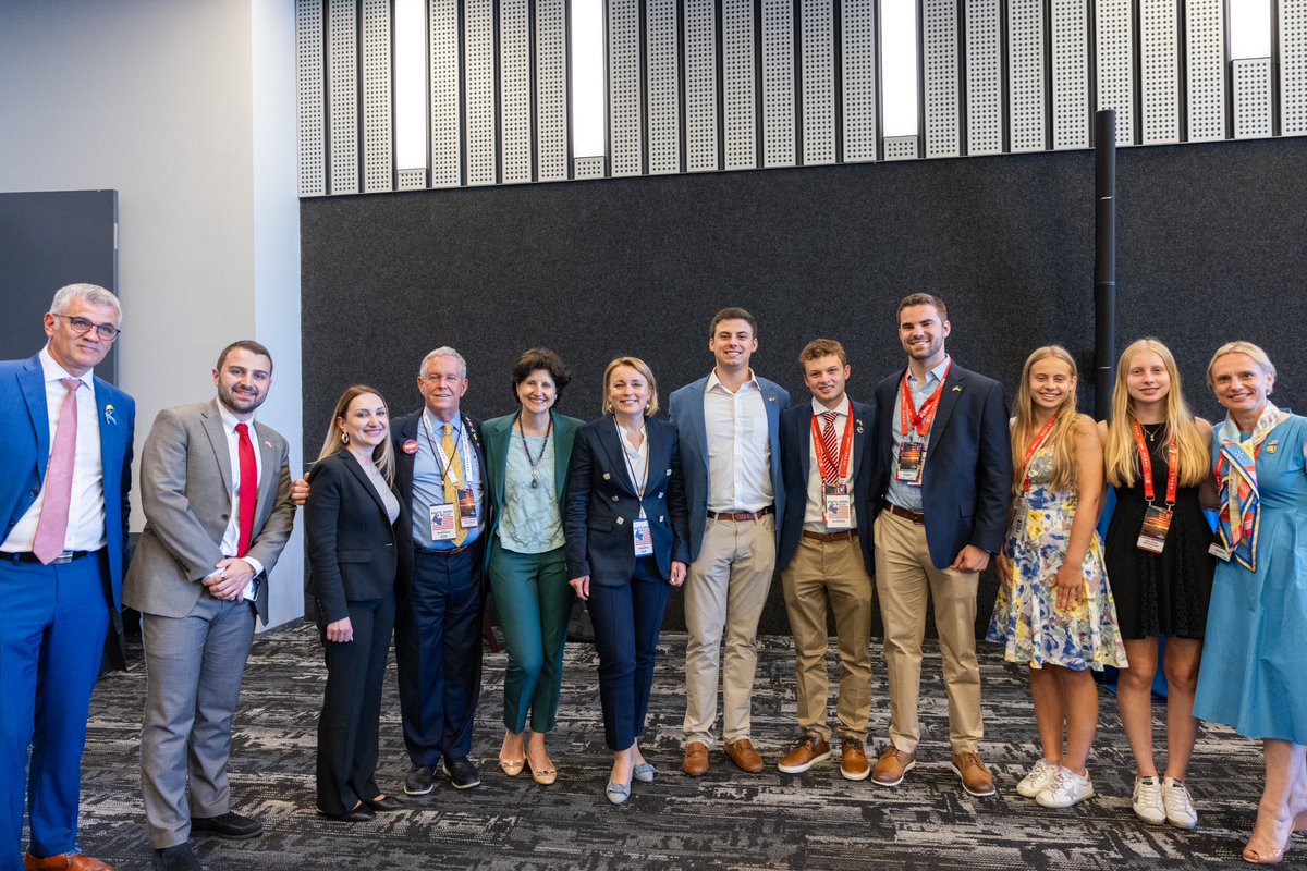 At tonight's EU reception in #Milwaukee: The EU is here because of the importance of the EU-US relationship. People around the world are watching this election because of America's position as leader of the free world when #democracy and #peace is under threat.