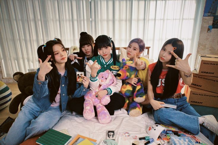 ADYABrasiI's tweet image. ℹ️ | O ADYA ultrapassou o número de 700 mil de streams no Spotify. 

#ADYA #에이디야 @ADYA_official