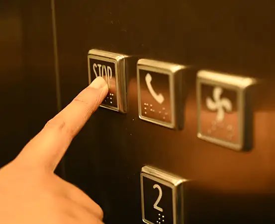 pragnalkrupa's tweet photo. A 59 year old man in #Kerala was stuck in the lift for two days until he was rescued. This can be anyone’s worst fear. Here’s what you need to do if you’re stuck in the lift. @HHDigital1 
#fear #lift #stuckinlift #liftfall #fearoflift https://t.co/sHXqUwNwmr https://t.co/RzwcdUKRwC