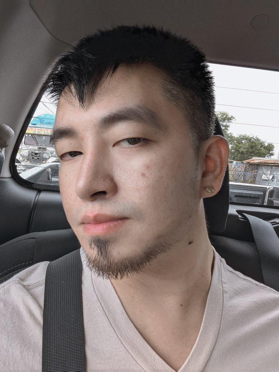 SHINRELUCIO's tweet photo. You didn't go through all that for nothing. 😊 https://t.co/CXWyHBgAh0