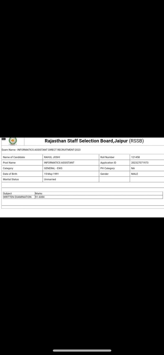 Rajasthan_buzz's tweet photo. इस बारे में आप क्या #कहना चाहोगे 👇😳😳

साथी भाई ने एक अभ्यर्थी का Result( #IA , #संगणक , #JrA )शेयर किया हैं, आप लोग भी गौर फरमइये📢

देखकर अचंभित हूँ की एक साथ अलग अलग पाठ्यक्रम की परीक्षाओं जिनके पेपर भी लगभग same समय में हुए हैं , ये अभ्यर्थी Topper कैसे हो सकता 

साथ ही 10th , 12th , graduation के वर्ष gap को देखकर ज्यादा शक होता हैं । 
साथ ही #pgdca appearing में हैं!! 
ज्यादा से ज्यादा रिट्वीट और comment करें 🙏