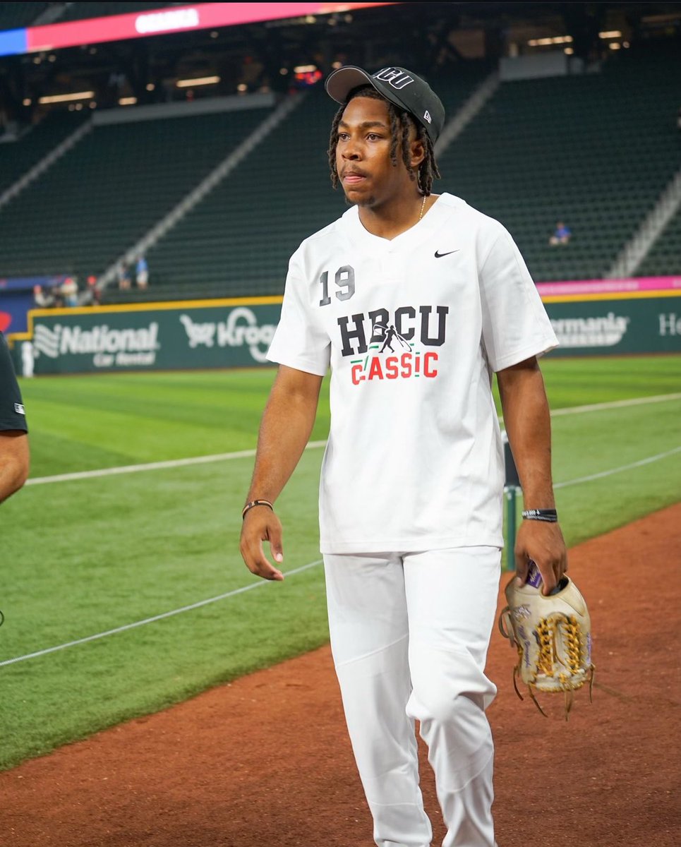 Michael Burroughs tweet media