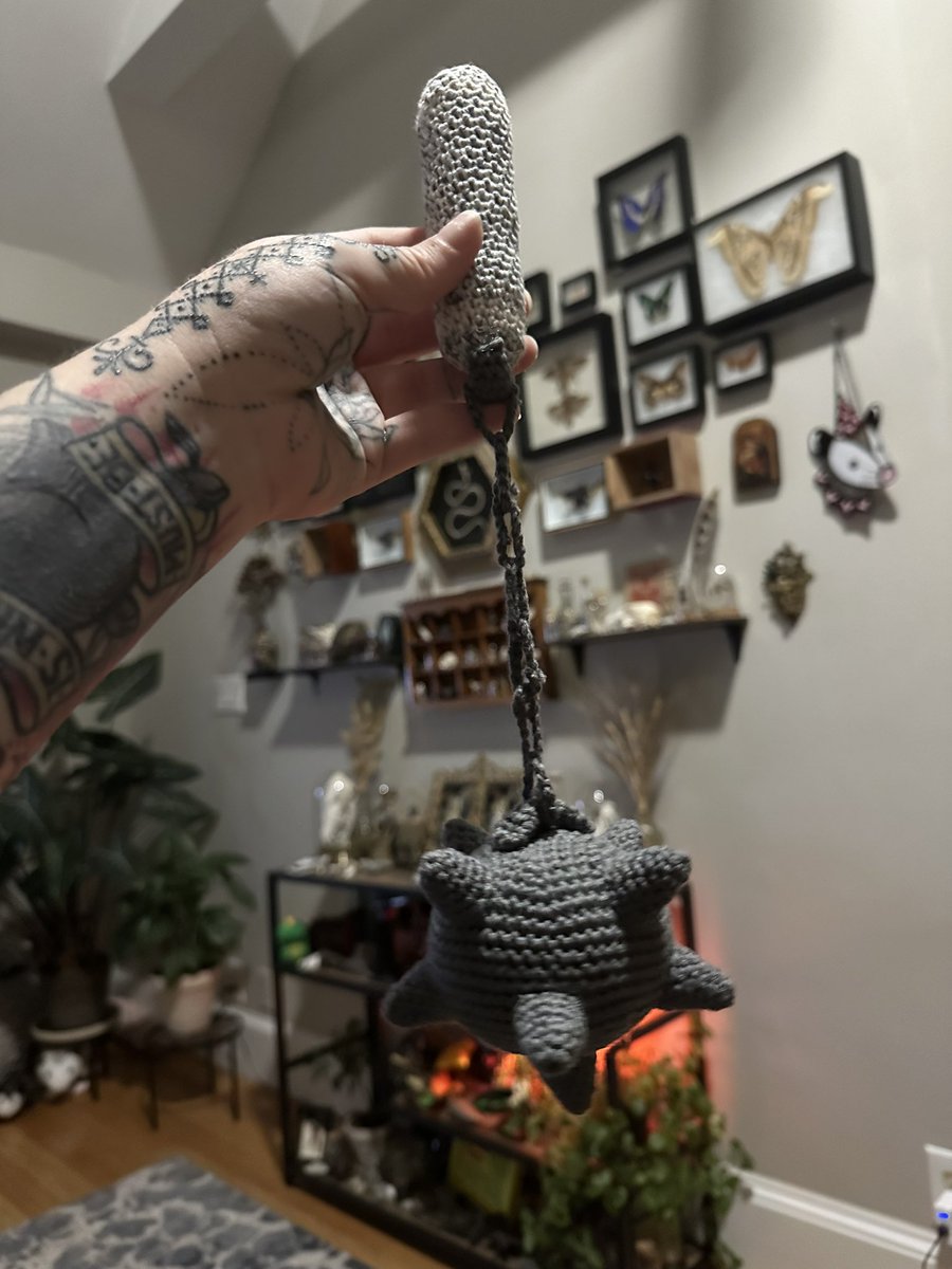 guiltyb0dies's tweet photo. crochet flail!!!!! crochet flail!!!!!! https://t.co/4592iVZuBh