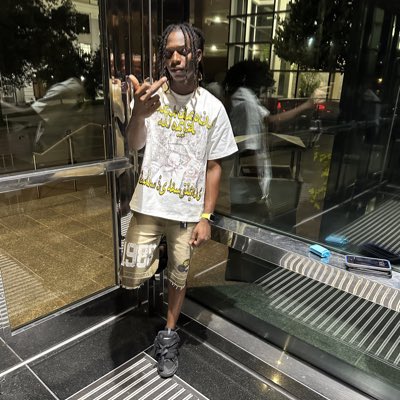 melvin2_x's tweet photo. #NewProfilePic https://t.co/ndisIelTuc