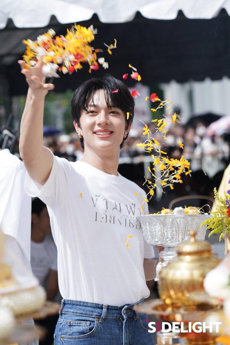 StarDelight_ent's tweet photo. “นุนิว” ในงานบวงสรวงซีรีส์ "ข้ามฟ้าเคียงเธอ"  The Next Prince Series

#บวงสรวงข้ามฟ้าเคียงเธอ 
#ข้ามฟ้าเคียงเธอSeries #TheNextPrince
#Nunew #ZeeNuNew https://t.co/Wr6sg72PUb