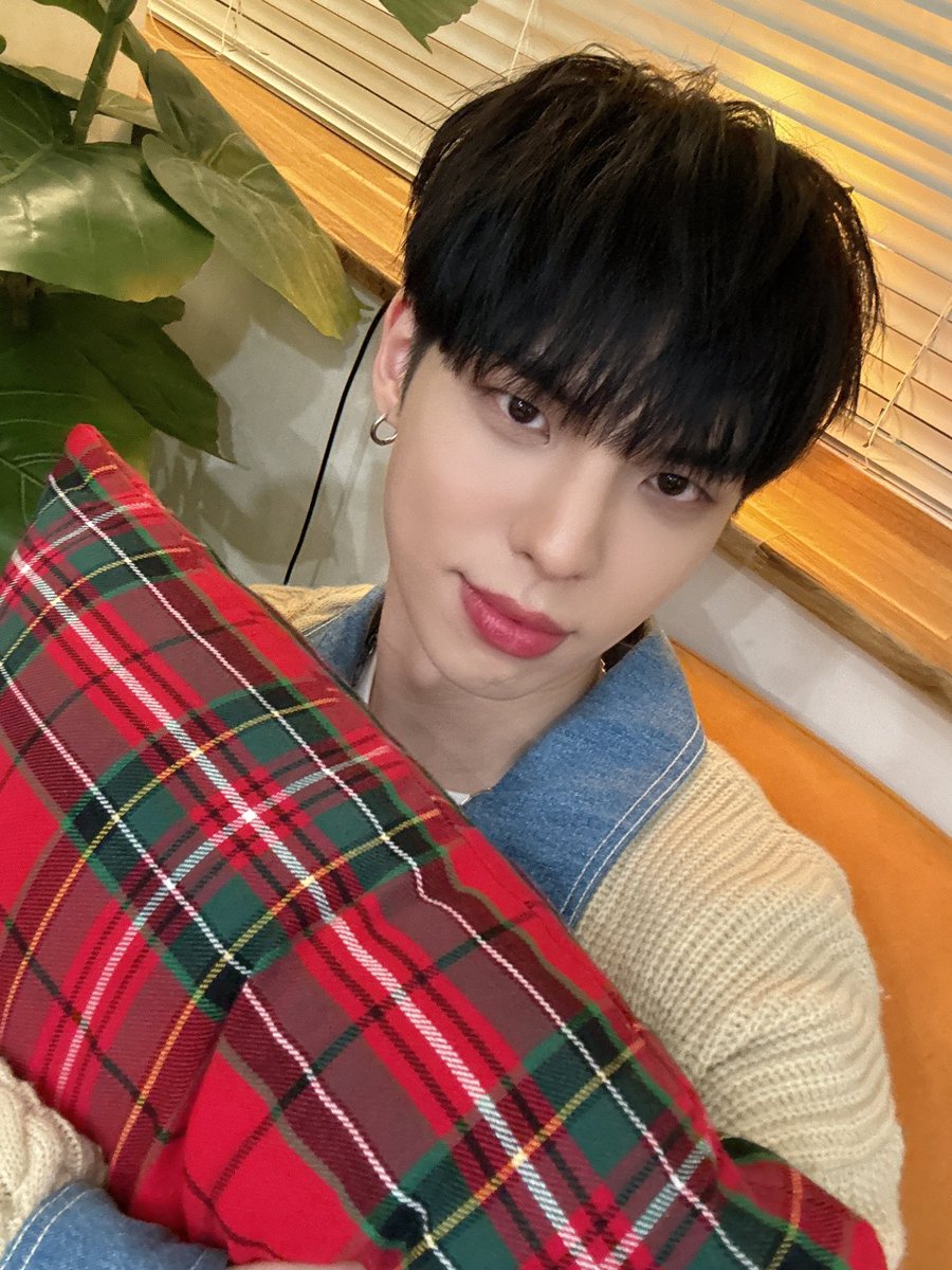 CIX_twt's tweet photo. 픽스랑 5번째 픽스위크💙

#CIX #FIX #BX #이병곤 #병곤 #평픽사💙 https://t.co/k5fJCqT3JE