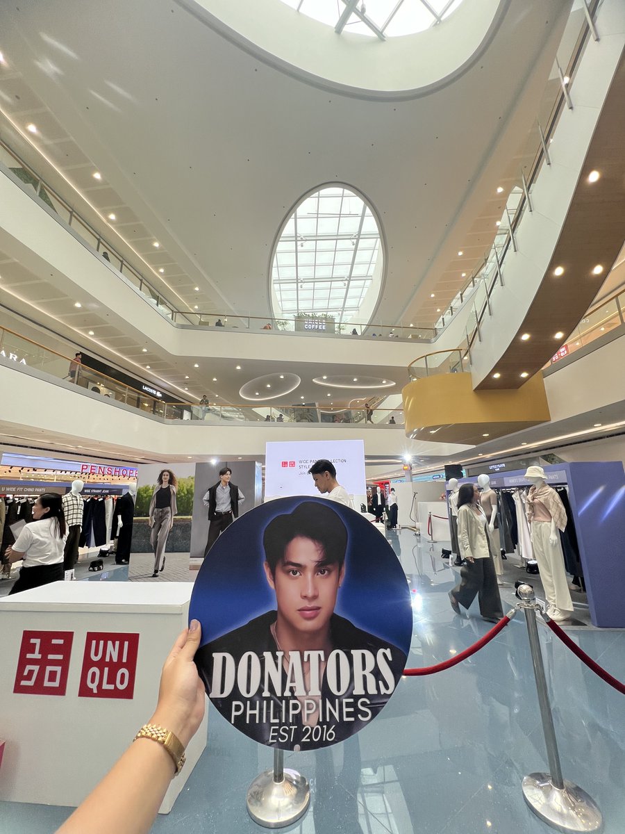 We’re here! See you later, <a href="/donnypangilinan/">Donny</a>!

#DonnyPangilinan
#UNIQLOPh
#UNIQLOWidePants 
#LifeWear