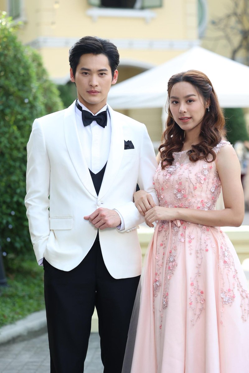 newsplusTH's tweet photo. “เก้า-พีพี” สานต่อพันธสัญญาความรักรุ่นลูก โรแมนติกส่งท้าย “จุฑาเทพ” กับ “เทวพรหม” ใน “พรชีวัน” https://t.co/xQR3HOOT9m #newsplusTH https://t.co/32w2IsE6FB