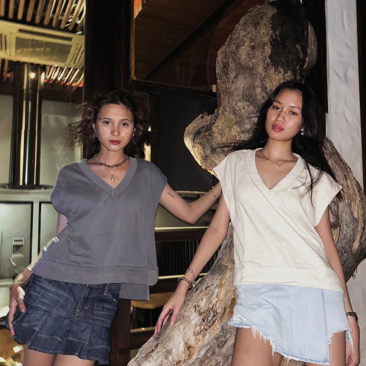 SomwrMovement's tweet photo. Style meets comfort💯

สไตล์ที่มาพร้อมความสะดวกสบาย💯

📍Availble in Thailand now!
#somwr #somwrmovement #thailand #EcoFriendly #sustainablefashion #organic #เสื้อผ้าแฟชั่น https://t.co/nHcAgHBajA