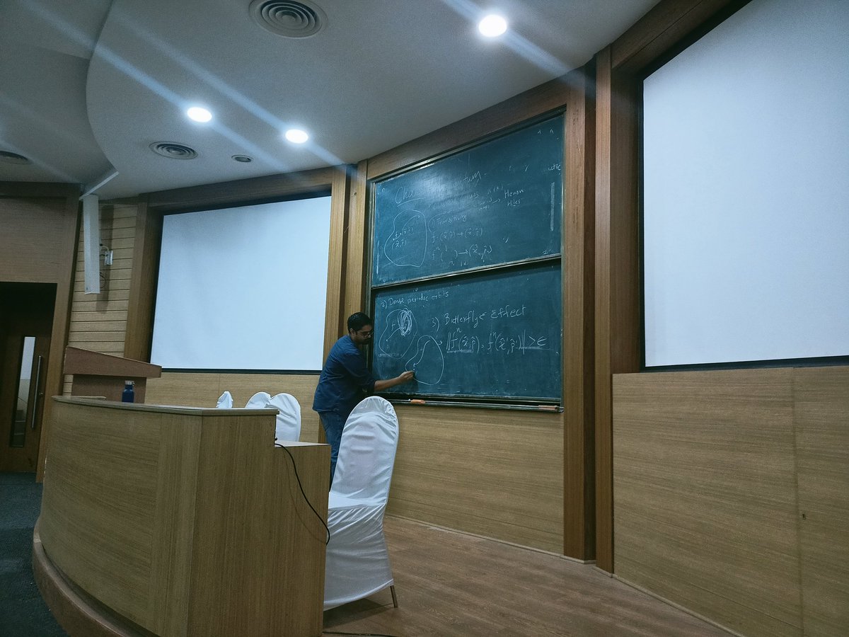 st4physics's tweet photo. Some moments of ST4-2024 https://t.co/F2pOHQTBEe