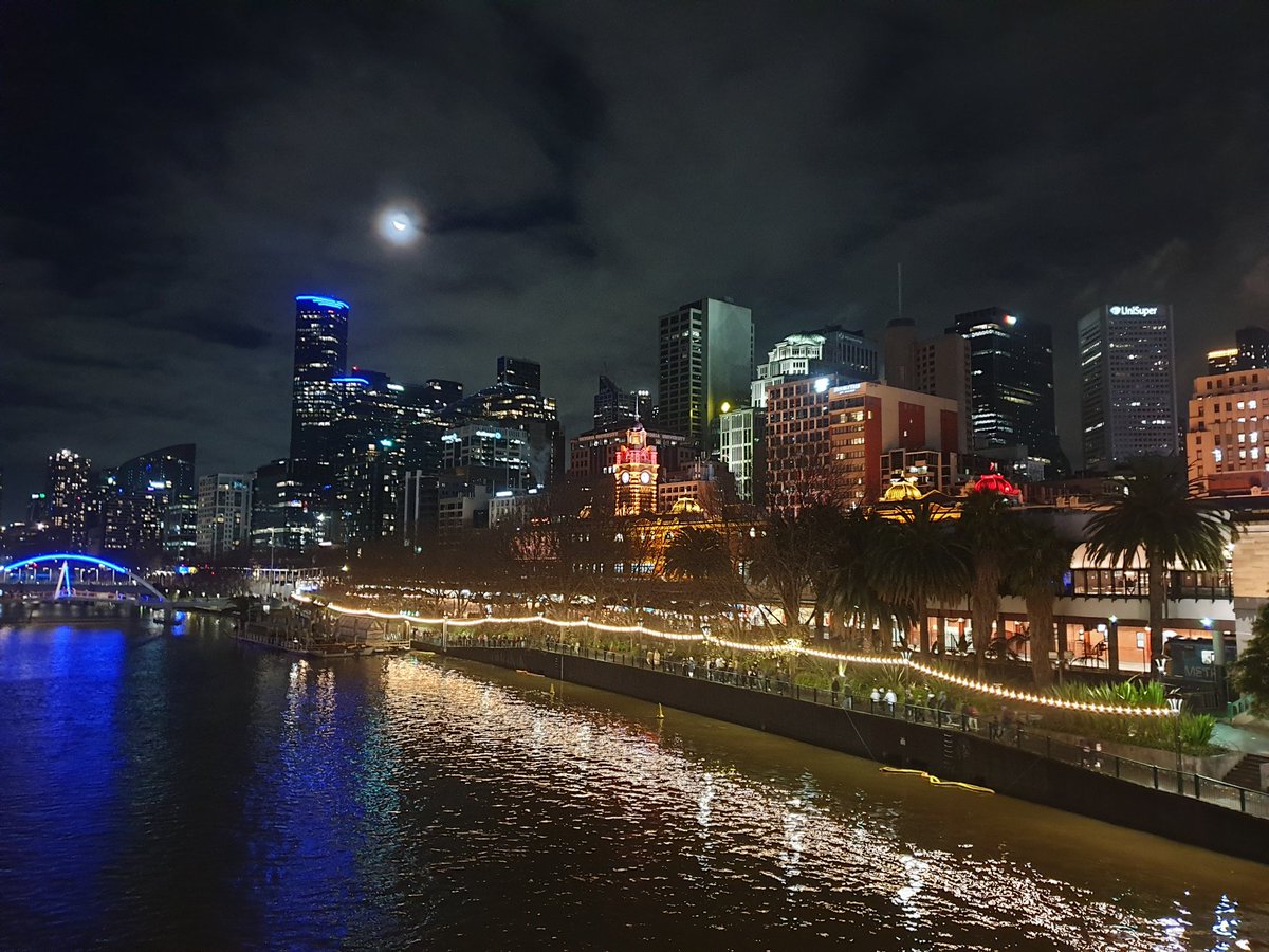 mikkeepee's tweet photo. My beautiful city #MelbourneLove https://t.co/8ou9jPSbnW