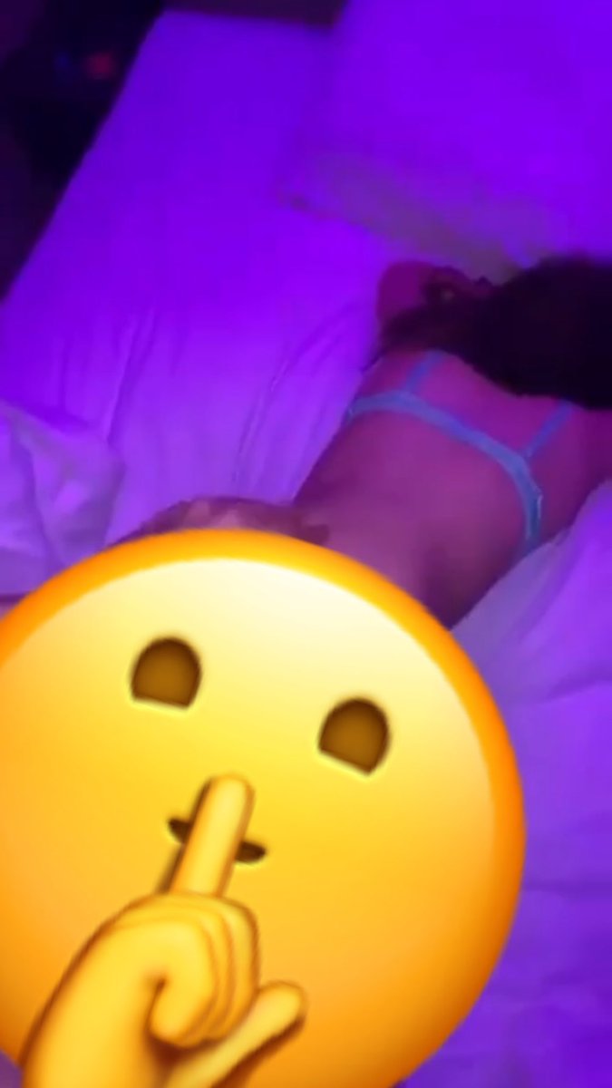 badii05's tweet photo. dm me to see my full sex tape getting backshots 😈 https://t.co/6uGzRB80S5