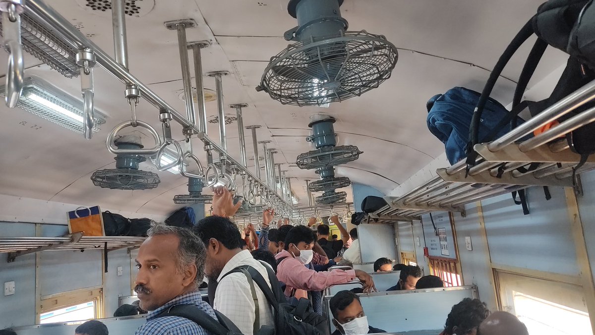 Umamages2's tweet photo. Today's sufferings and the complaint below @RailMadad
@RailMinIndia  its, been 3 weeks Kindly restore. Kindly  do the need full. 
 Thank you for contacting us. Your RailMadad Reference No. is: 2024071802301. You can track your concern on https://t.co/gaP5jf9fEr .CRIS/RailMadad https://t.co/jyLsBUznhH