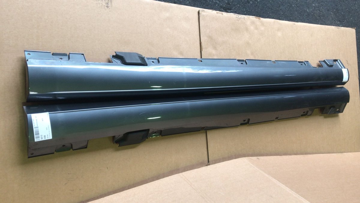 propelauto's tweet photo. AMG Side Skirts are available for Mercedes W213 E-Class car🤗🚙
Ping us & Upgrade your car skirts🤗👇
#W213 #E250 #E300 #AMG #SideSkirt #AMGSkirt #SidePanel #GenuineParts #SGcars #ImportedGoods #PropelAuto #Singapore #MercedesBenz #EClass #MercedesAMG #Carparts #Upgrade #Ping https://t.co/Pc6d1fwWxU
