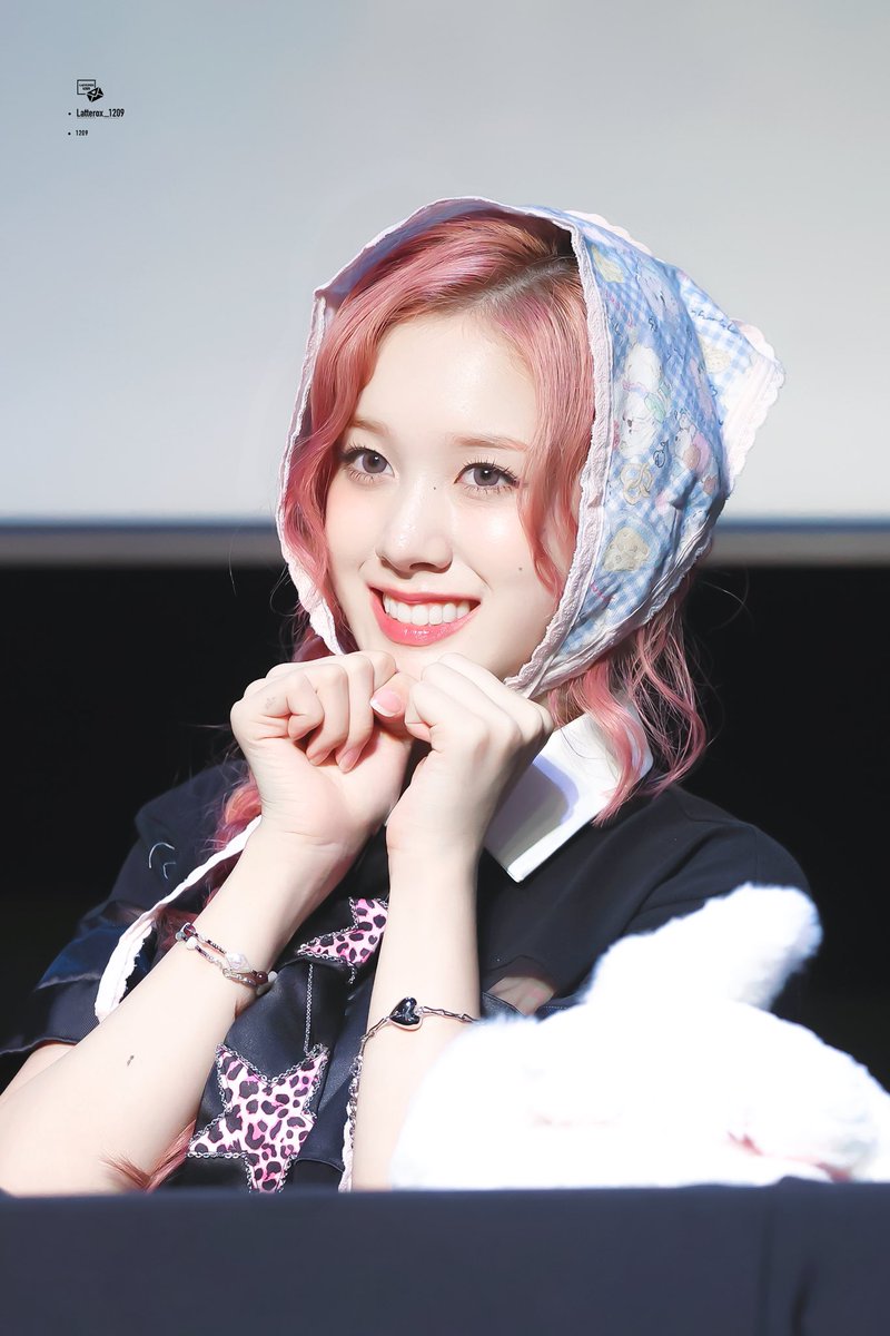 Latterox1209's tweet photo. 240711

#스테이씨 #재이 #STAYC #J https://t.co/MvFZuKGlbr