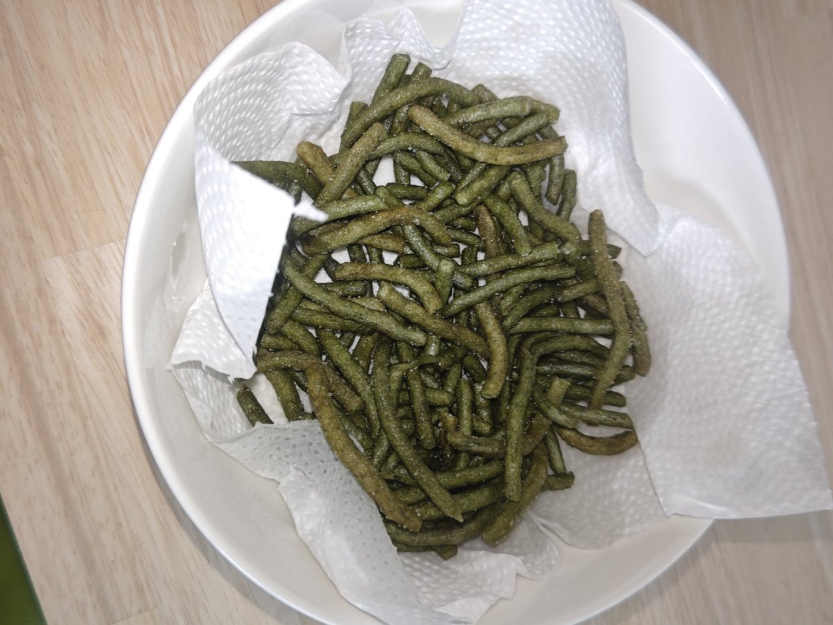 yomogiya_1's tweet photo. よもぎ麺を揚げてみました
なかなかのおつまみ
数量限定でうどんお待ちの間
お楽しみください
もちろん無料です　
#よもぎや壱
#久留米上津　
#久留米うどん
#よもぎうどん https://t.co/OgBQtWZyHp