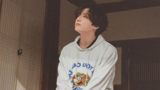 bunniettgk's tweet photo. ๋࣭ ⭑#taekookau ; 𝐅𝐨𝐫𝐛𝐢𝐝𝐝𝐞𝐧 ⚘️

Donde T'h tiene un matrimonio infeliz y por ello engaña a su esposa con el precioso omega que lo cautivo.

O; donde después de una apasionada noche J'k queda en cinta, lo que cambia por completo la vida de ambos. https://t.co/Lf9017jYFH