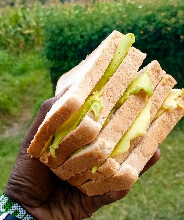 Ephraim_Snr's tweet photo. This combo slap more than KFC🔥 https://t.co/tBOEhyrXMG