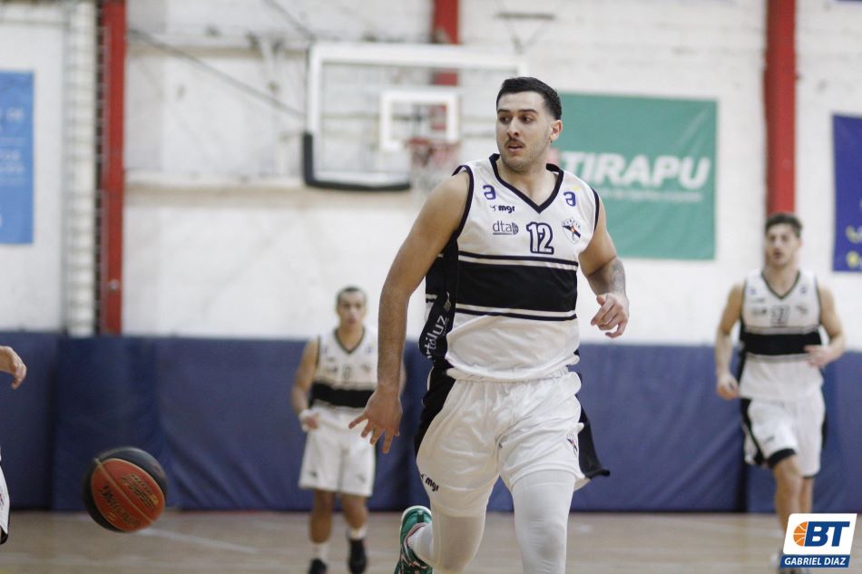 #DTAxBT | VENCEDORES DE MAROÑAS

Ratificando una muy buena campaña en DTA, Defensores de Maroñas sumó su segunda victoria consecutiva al ganarle a Albatros 79 a 74.

📝 <a href="/DanielA94840948/">Daniel Angel</a> 

👉 wp.me/p6K7W2-SNZ