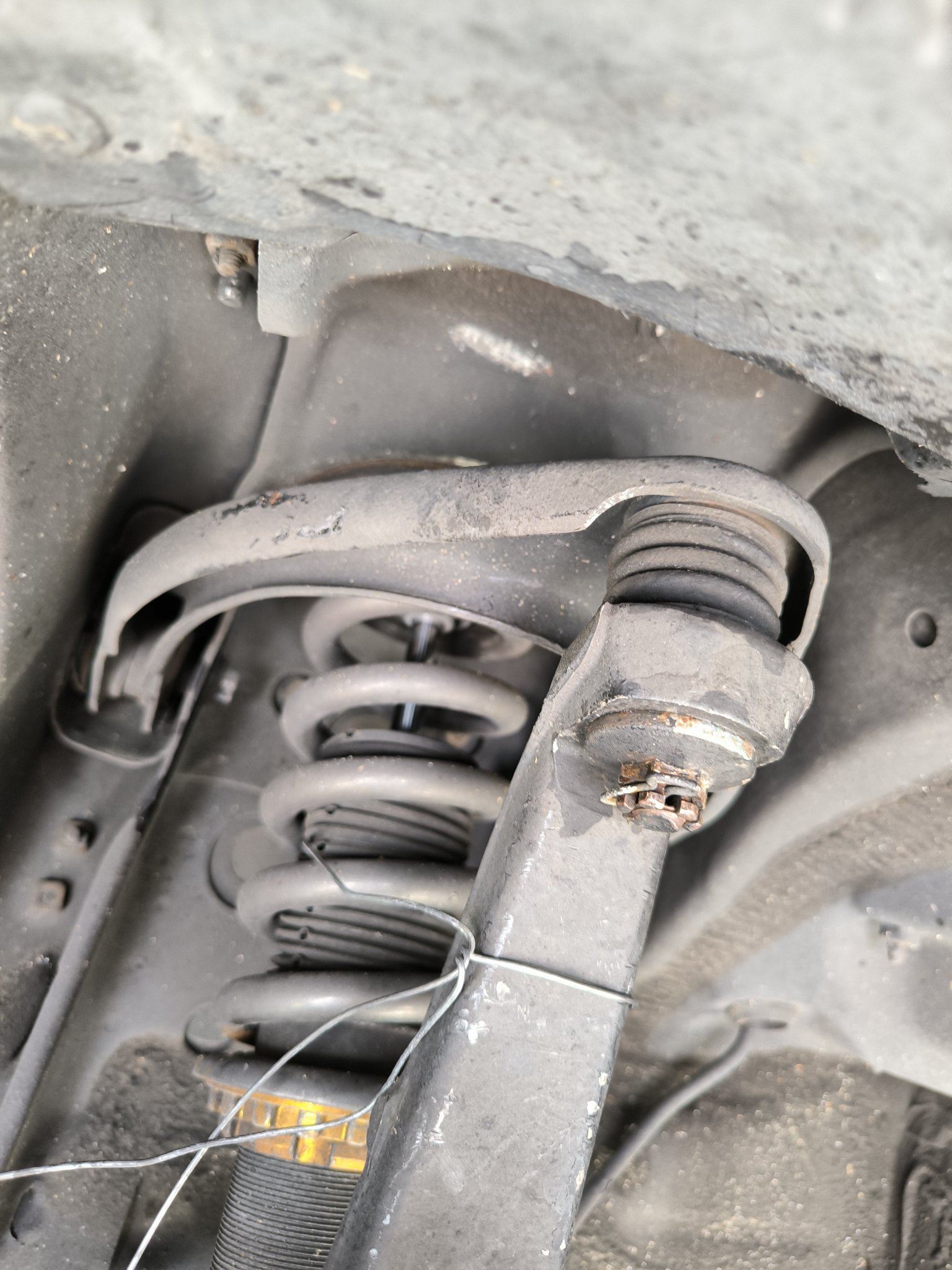 ナックル、IS純正ナックル、GS.GRS系クラウンなど レクサス IS 純正 フロントナックル クラウン マークX GS 左右セット