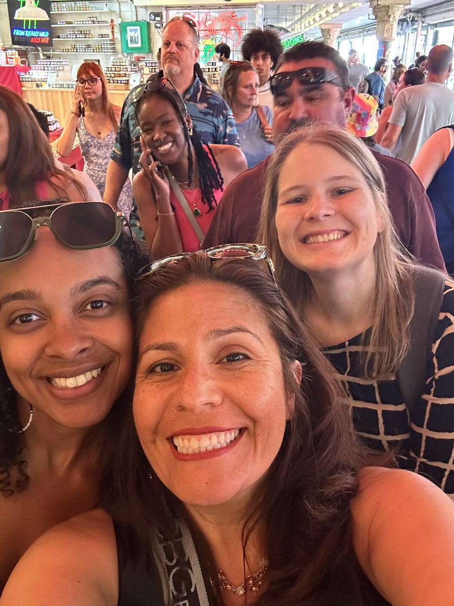 Gladis Bourdouane tweet media