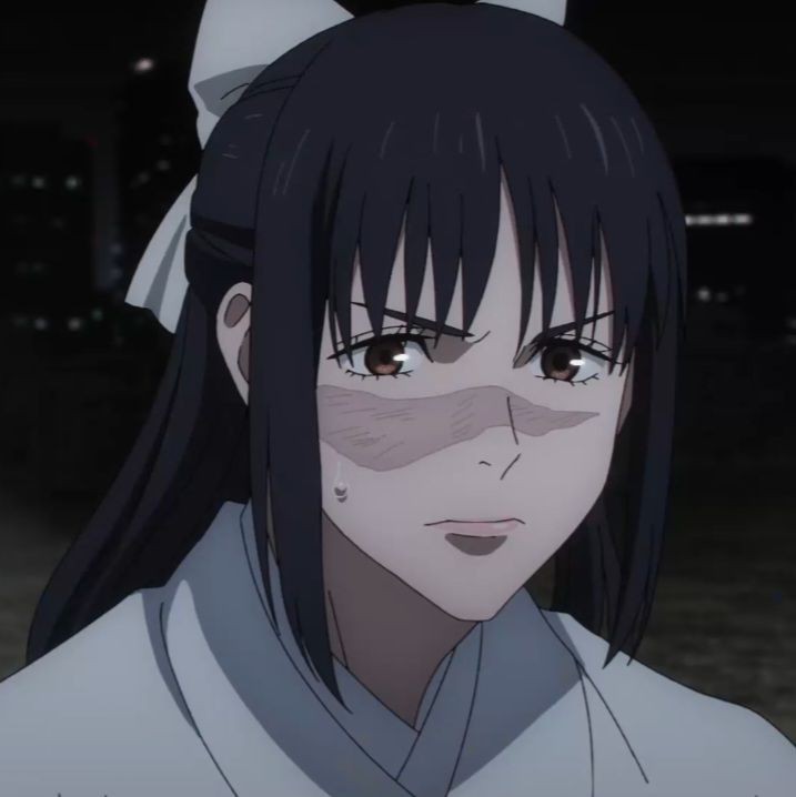 ᅠ
ᅠ〝 arruinas el momento , no sé que como caí en tus garras. 〞

siente vergüenza pero es la verdad, ni siquiera ella sabe en qué momento sucedió, simplemente sucedió.

ᅠ〝ni presumas tanto que no creo ninguna otra mujer tw soporte como yo. 〞
ᅠ