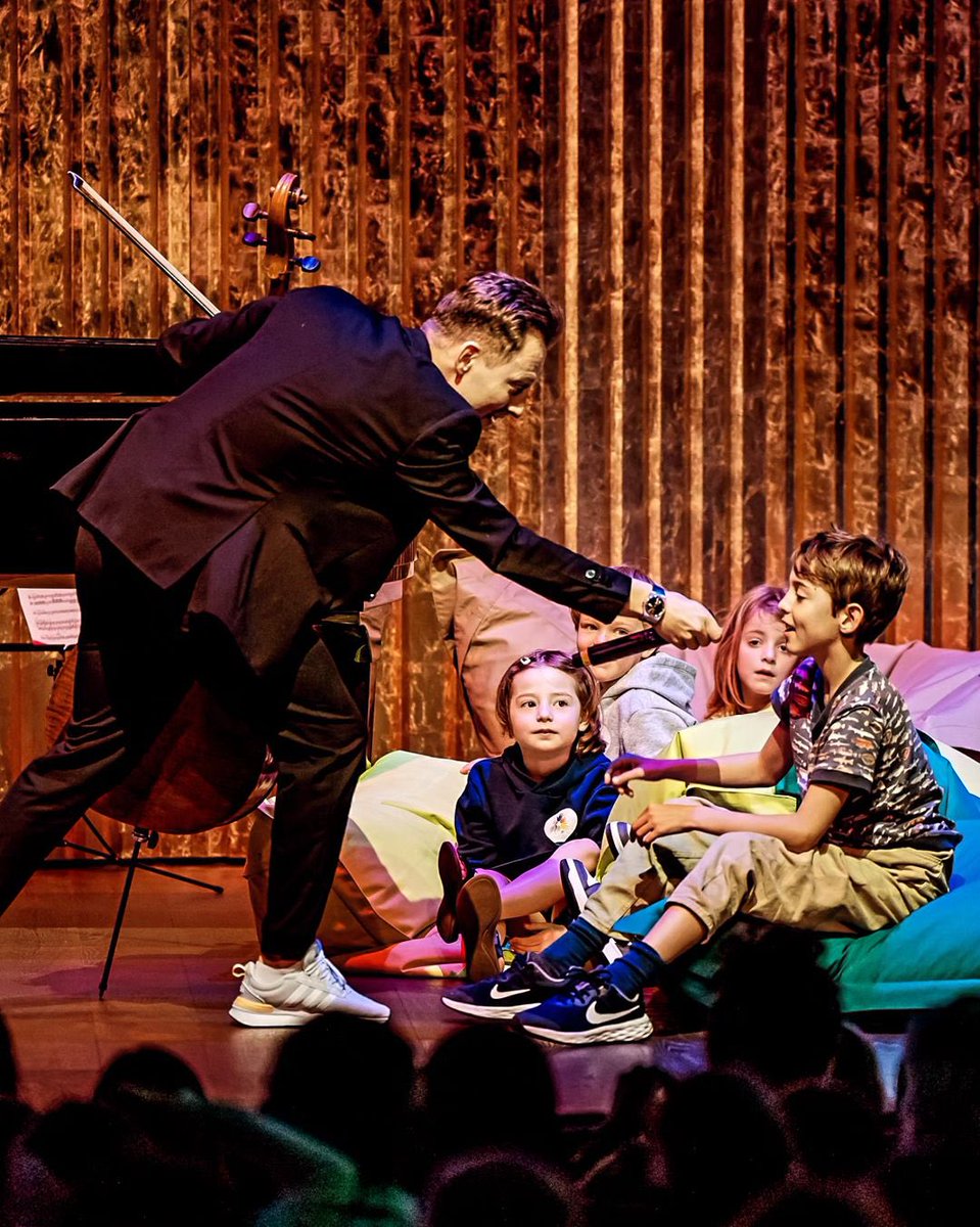 RolandHorvath_'s tweet photo. The Jodok Cello Act and foundation is a beautiful initiative that aims to spread love and kindness through music. Founded with a heart full of passion and dedication, it seeks to make a positive impact in the world. Through the power of music and generosity, ❤️🇨🇭🇰🇷✌️ https://t.co/gVcoTLqlZa