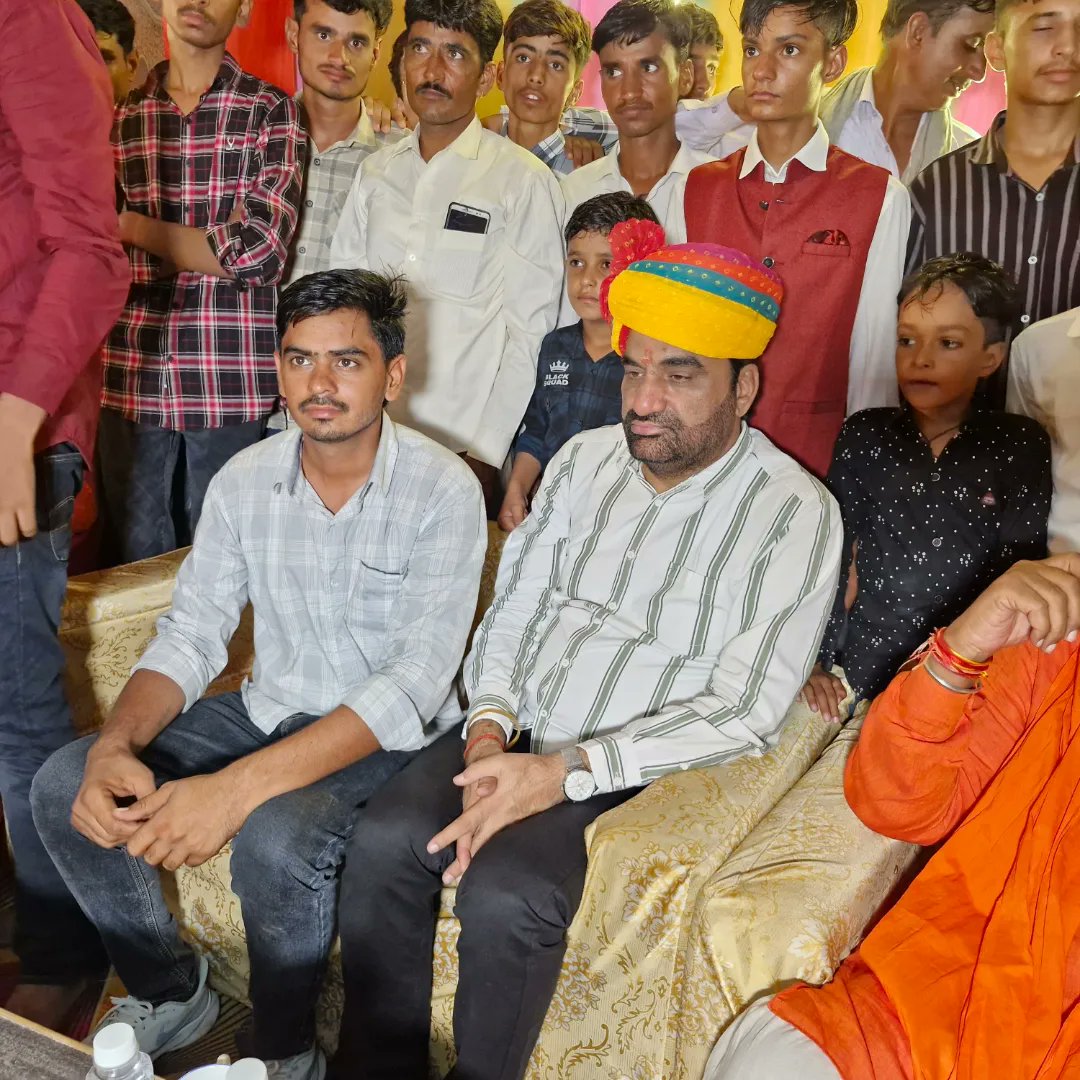 ramsiddh36's tweet photo. जिनके सफर खूबसूरत होते हैं, वो मंजिल के मोहताज नहीं होते  😍
@hanumanbeniwal @RLPINDIAorg @shekharcanada @VijayBeniwal_ @VikashPachar_ https://t.co/x8v4Q3YO4J