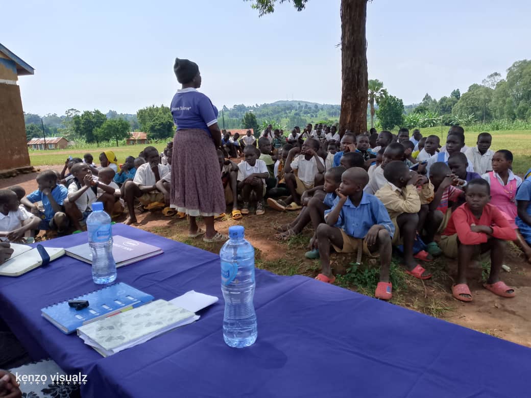 Gakusa_WN's tweet photo. Pictorials of students of the Westnile Inter-University Education Outreach carrying out some of the planned activities of the Outreach program together with pupils and students from different schools. https://t.co/ozUM293ABJ