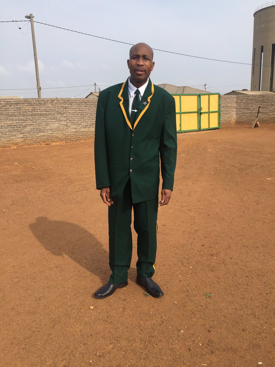 mphumbudemaemu2's tweet photo. @Terrimudau mbili dzau dzhena ndilani #thaba ya sion muthetshelesi u takadza nne swole ndi munwaleli na vhafunzi vhanga nditshitongisa ndiri sion weeee!💯%❤️❤️🙏🙏 https://t.co/wLfthSRaZu