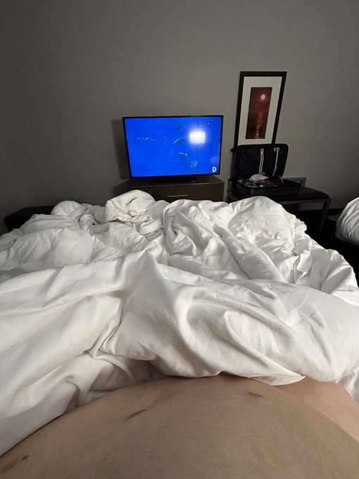 I miss my neighbor! 🤤🤤 https://t.co/LPYMZUmisG<a href="/tag/mvsales"class="tags"><span>#mvsales</span></a>